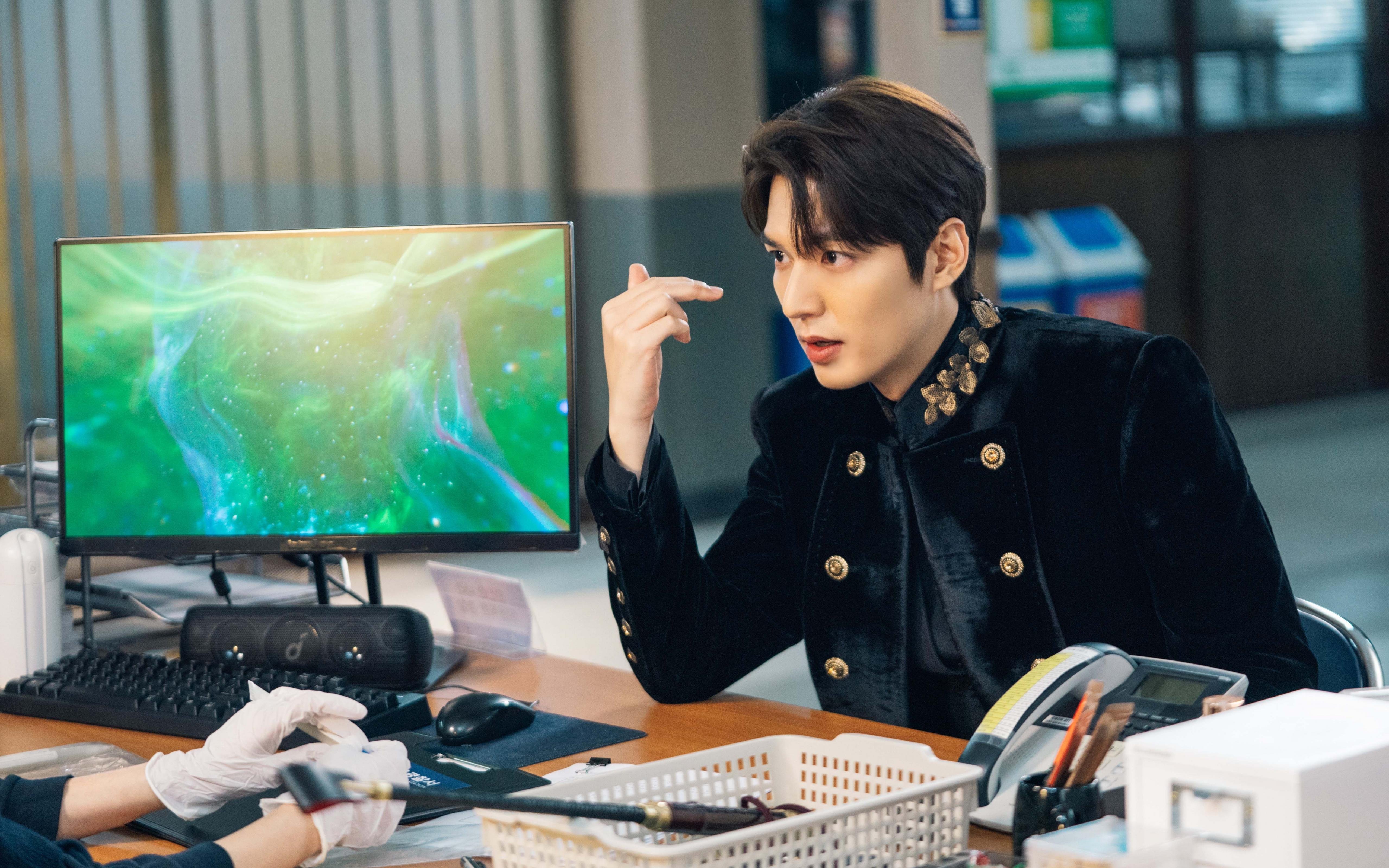 纷争不断,扣人心弦的欧洲足球盛宴,播放一下欧洲足球